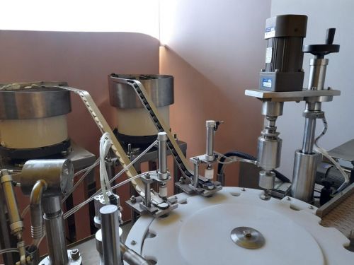 Produktionsanlage - vollautomatische Abfüllanlage